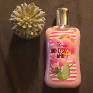 Rome Honeysuckle Amore Body Lotion